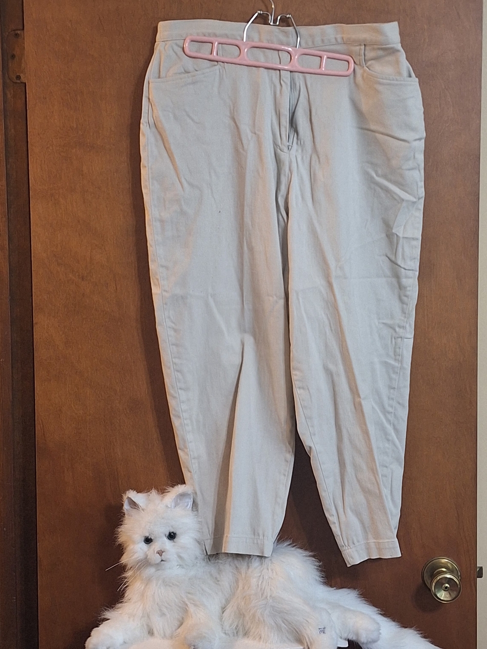 Karen Scott Light Beige Capris